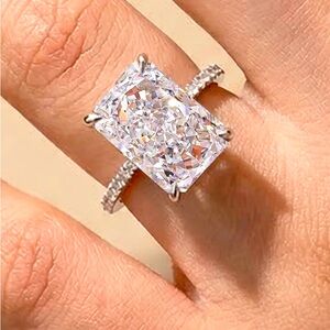 Maxine Radiant Cut Simulated Diamond Ring Sparkling Cushion-cut White Gold sz 7